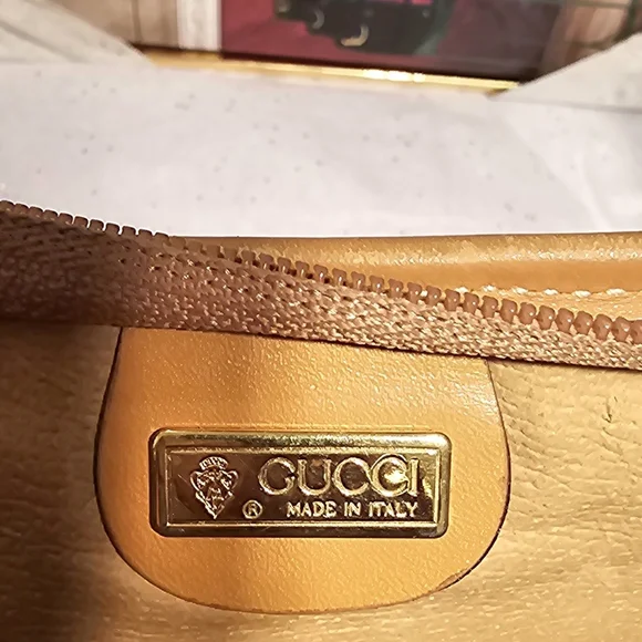 Gucci Microguccissima Vintage Leather Pouch- (COA) Certificate - Picture 6 of 16